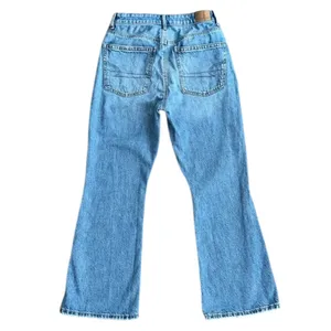 American Eagle Highest Rise 90s Flare Distressed‎ Size 6 SHORT thumbnail 2