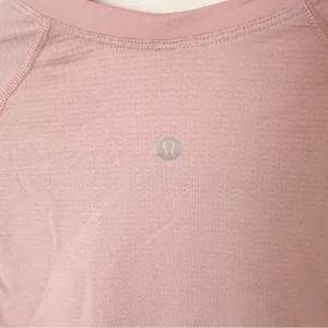 Lululemon Swiftly Tech Cropped Short Sleeve Shirt Sz 8 thumbnail 3