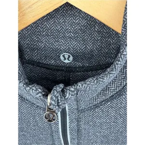 Lululemon run U-Turn black heathered coal quarter zip pullover women’s S thumbnail 2