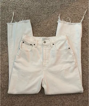 Abercrombie & Fitch Ultra High Rise Kick Flare thumbnail 3