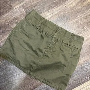 Y2K Old Navy Olive Green Cargo Mini Skirt Size 2 Utility Military‎ thumbnail 1