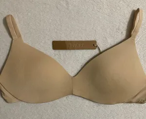 SKIMS Wireless Push Up Bra 32B thumbnail 2