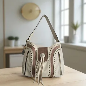 Western‎ Style Embossed Ivory/Tan Shoulder Bag thumbnail 6
