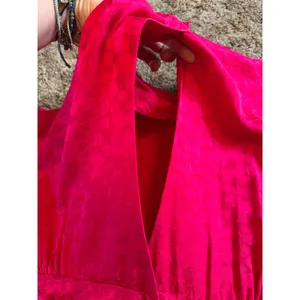 Vintage 1980s Argenti 100% Pure Silk Peplum Dress Tomato Red Jacquard Keyhole thumbnail 7