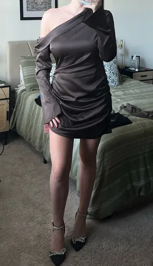 Pretty Little Thing Brown Dress thumbnail 2