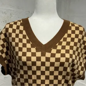 Willow and Wind checkered sweater brown and tan short sleeve v neck thumbnail 2