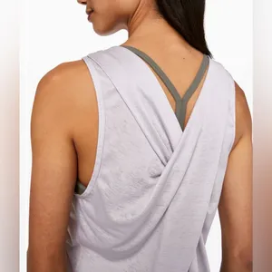 Lululemon Soul Stride Tank Iced Iris‎ size Medium thumbnail 3