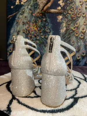 Jessica Simpson Silver Glitter Strappy Block Heel Sandals Size 7 thumbnail 4