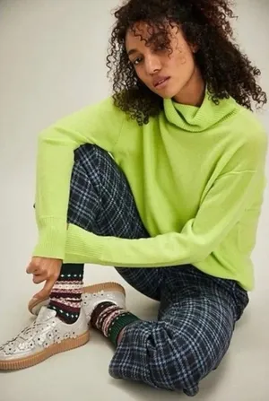 NWT!! FREE PEOPLE Treasure Turtleneck Cashmere Sweater Lime Punch Knit Large thumbnail 1