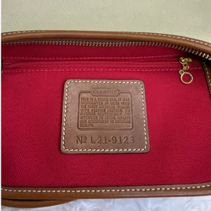Vintage COACH y2k 2002 9123 Legacy Khaki Leather Canvas Crossbody Shoulder Bag thumbnail 11