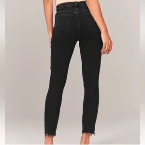 Abercrombie Curve Love The Skinny High Rise thumbnail 2
