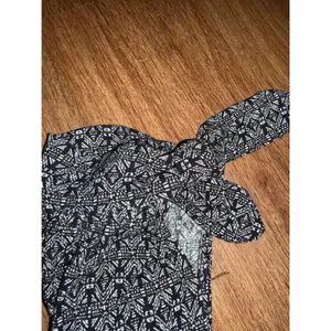 Lulus Black‎ White Geometric Print Halter Jumpsuit Open Back Tie Ankle Small thumbnail 4