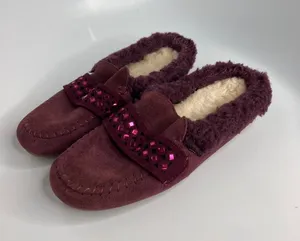 Bearpaw Tilley Slippers Women 7 Burgundy Exc Suede Rhinestone Moccasin Flat thumbnail 1