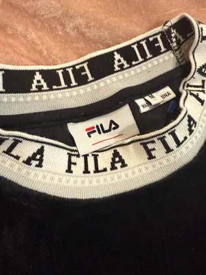 Vintage Fila Black Velvet Velour Long Sleeve Top Size M thumbnail 3