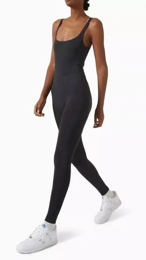 SKIMS Soft Smoothing Seamless Catsuit M NWOT ( SOLD OUT) thumbnail 1
