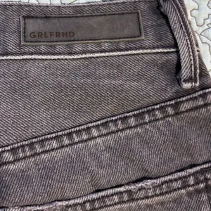 GRLFRND Karolina High Rise Straight Jeans Montego Bay Wash Button Fly Sz 23💛 thumbnail 9