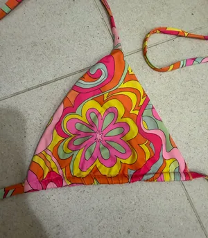 Frankies Bikinis Top thumbnail 2