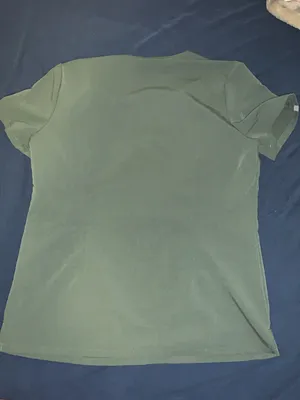 Figs Women's Short Sleeve V-Neck Top in Olive thumbnail 2