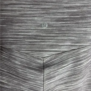 Lululemon Align high rise Crop 21" size 8 Style W6BAFS thumbnail 4