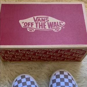 NWT Vans Sheldan Women’s Checkered Sneakers thumbnail 6