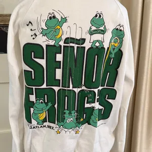 Vintage Senior Frogs White Crewneck Sweater size XL perfect for St Patrick’s thumbnail 1