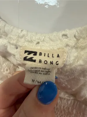 White eyelet cap sleeve Billabong crop‎ top thumbnail 2
