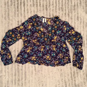 Meadow Rue Anthropologie Floral Embroidered Peplum Blouse Navy Blue‎ Small thumbnail 2