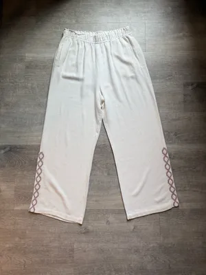 Soft Surroundings Mirage Embroidered Legs Wide Leg High Rise Pull On Pants Sz L thumbnail 2