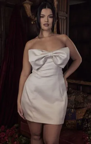 HOUSE OF CB Ariella Satin Crystal Embellished Bow Dress in Ivory Size Small thumbnail 14