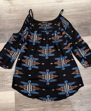 Fifteen Twenty Women’s Black Western Aztec Cold Shoulder Embroidered Top XS thumbnail 1