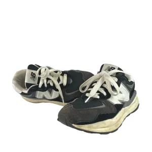 New Balance 57/40 Women's Black Gray Suede Lace Up Low Top Sneakers Shoes 8.5 thumbnail 5