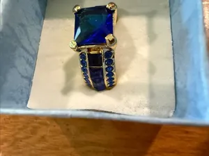 Vintage Gold-Tone Ring with Royal Blue Gemstone Accents Size 7.5 thumbnail 4