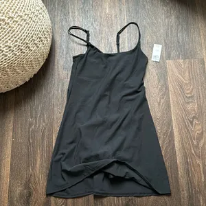 Dress thumbnail 1