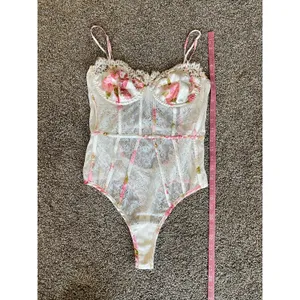 For Love & Lemons Floral Lace Bustier Bodysuit Small Pink White thumbnail 4