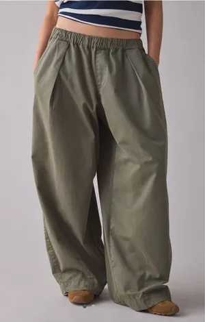 Urban Outfitters baggy pants thumbnail 1