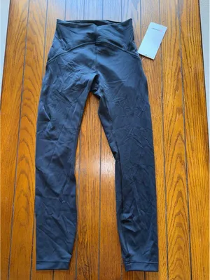 Lululemon Instill High Rise 25” Black Size 4 NWT thumbnail 3