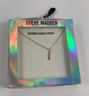NWT Steve Madden Talisman Charm Pendant Beauty thumbnail 1