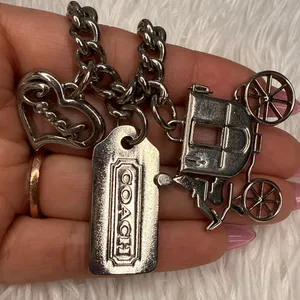 Vintage COACH y2k Carriage Heart Hangtag Bag Charm Key Fob thumbnail 3