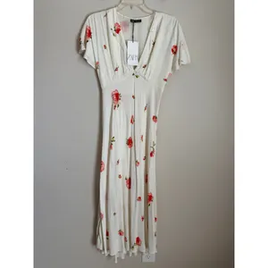 NWT Zara Midi Dress Womens S White Red Rose Floral V-Neck Flutter Sleeve Flowy thumbnail 2
