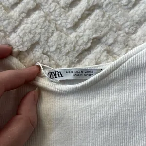 NWT Zara Crop Top Size S thumbnail 5