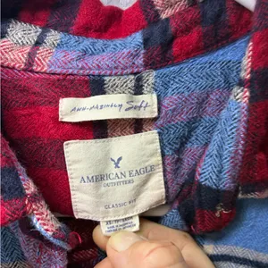 American Eagle Ahh-mazingly soft Red and Blue Plaid Shirt women’s size XSmall thumbnail 3