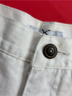 Xhilaration Vintage 90s White Deadstock High-Rise Cuffed Denim Shorts thumbnail 4
