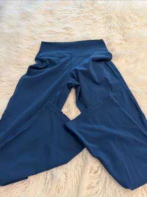 Tuckernuck Boot‑Cut Active Pants in Deep Blue size M inseam 28” waist 26” elast thumbnail 10