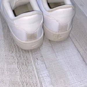 Nike Dad shoes white size 7 thumbnail 7