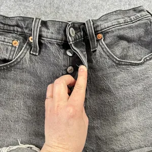 Levis 501 Size 27 Shorts High Rise Button Fly Denim Shorts‎ Washed Black Gray thumbnail 5