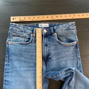 Zara Womens High Rise Straight Leg Jeans Medium Wash Raw Hem Size 4‎ 26 thumbnail 5