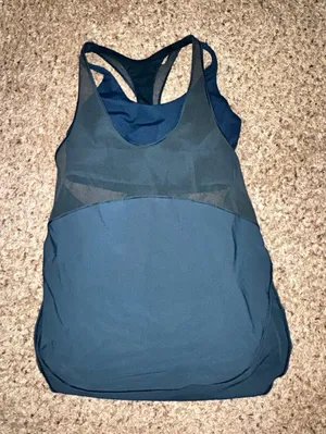 Lululemon Women’s Racerback Tank Built-In Bra Scoop Neck Stretch Blue/Green Med thumbnail 1