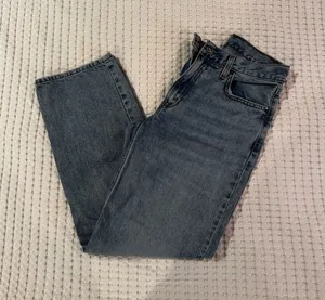 Classic Women’s Levi’s Jeans thumbnail 1