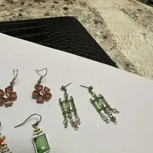 Lot Of 3 Dangle Drop Mix Pierced Earrings Flower, Mismatched Set, Beaded Pair thumbnail 4