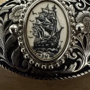 Vintage HAND ETCHED Faux Scrimshaw Sailing Ship Belt Buckle Floral‎ thumbnail 2